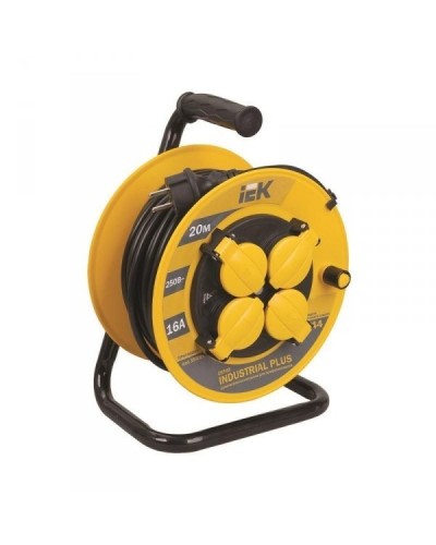 УК30 4 места 30м (WKP15-16-04-30-44). Удлинитель на катушке Industrial plus. IEK в Химках